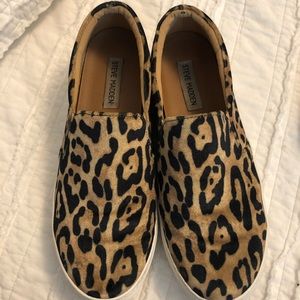 Steve Madden platform slip ons